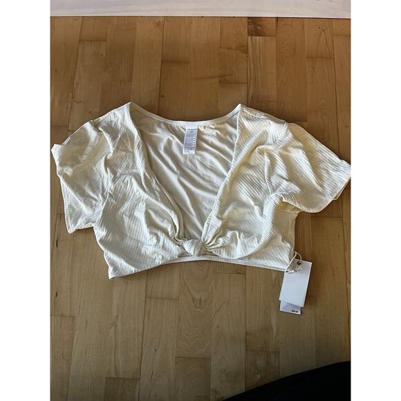 NWT Good American Swim Rib Twist Front T Shirt Top Cream Size 5 (XXL) - Picture 2 of 3